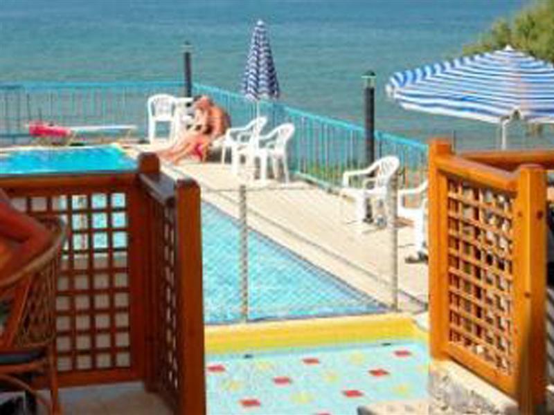 Danaos Beach Apartments Sfáka Exteriör bild